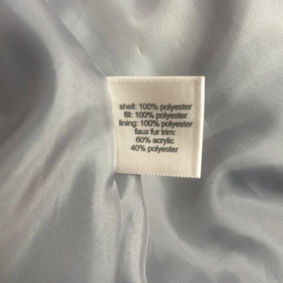 The Limited Puffer‎ Vest With Detachable Hood Size M New With Tags NWT - Picture 10 of 13